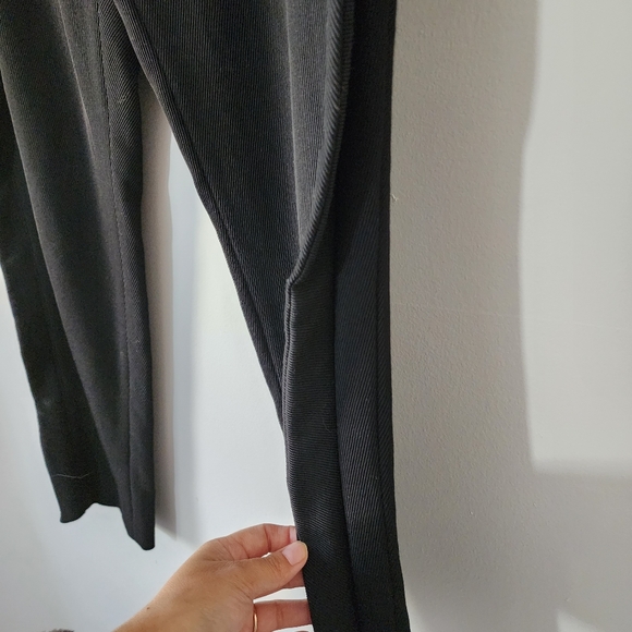 Akris Punto Straight Leg Cropped Tricotine Wool Ruffled Detail Pants Size 10 - Picture 7 of 14